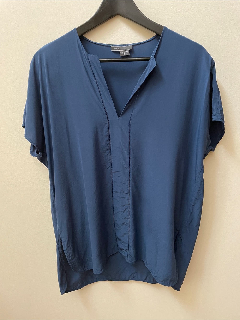 Vince 100% Silk Deep Blue V-Neck Short Sleeve Blouse